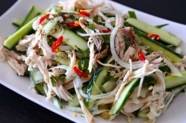 Salad dưa chuột thịt gà