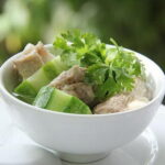 Canh dưa chuột sườn non