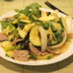 Thịt bò xào bí ngòi